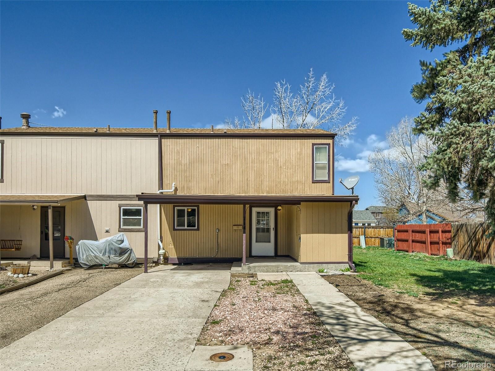 Property Photo: 714 Arrow Court CO 80026
