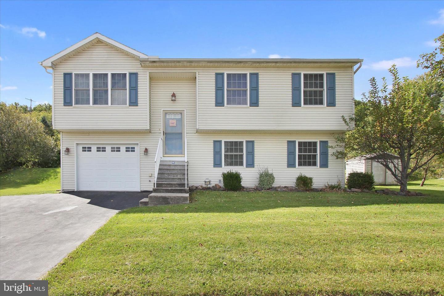 Property Photo: 70 Apache Trail PA 17370