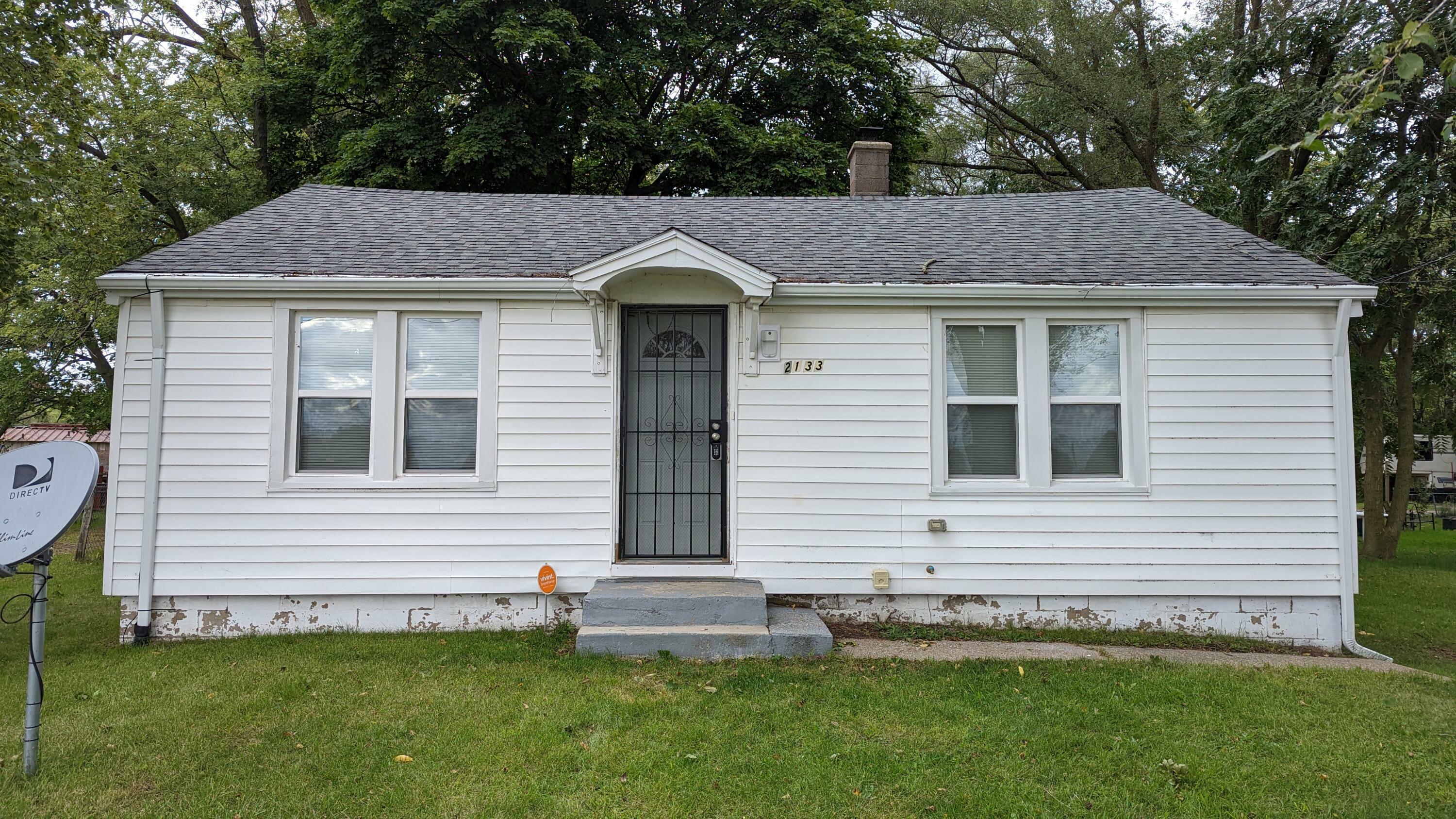 Property Photo:  2133 Holly Street  MI 49022 