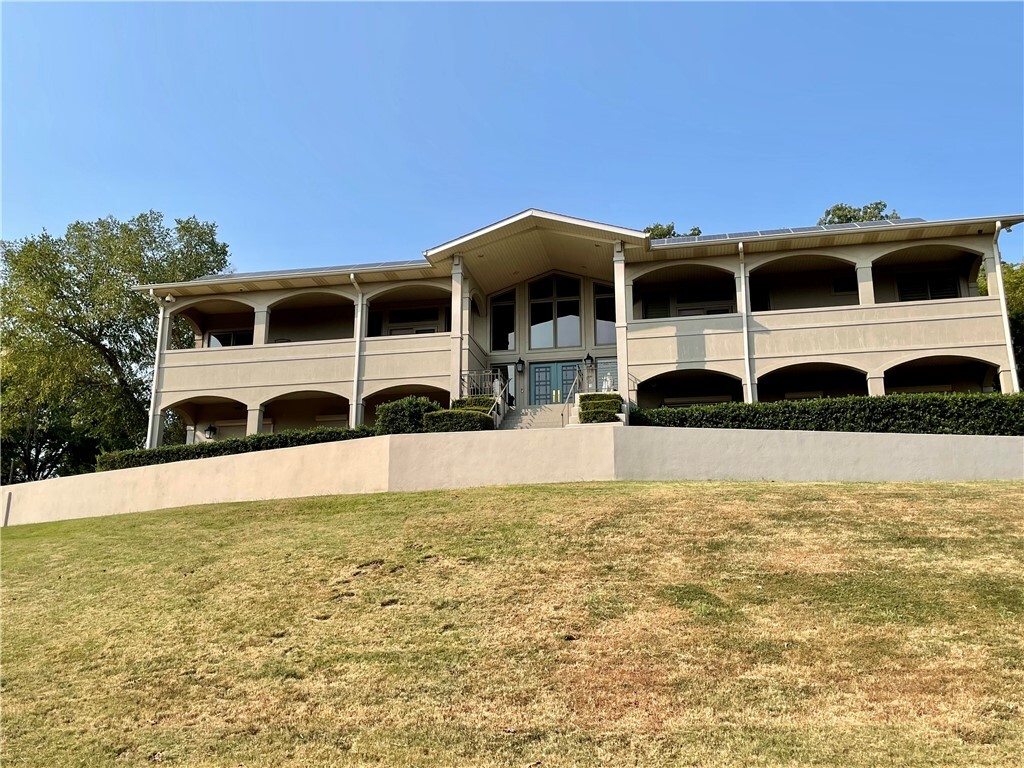 Property Photo: 680 N Cliffside Drive AR 72701