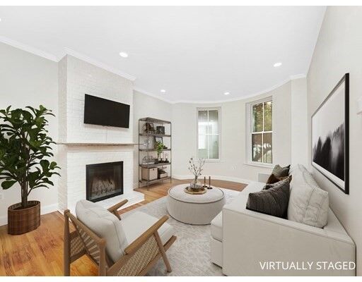 Property Photo: 8 Yarmouth St 2 MA 02116