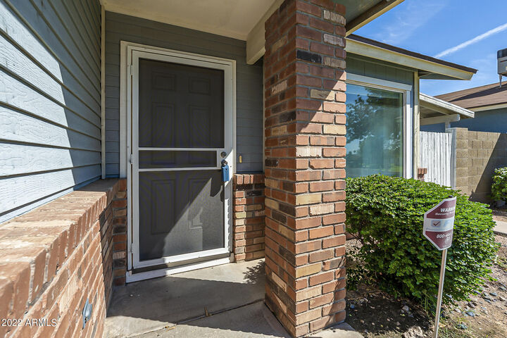 Property Photo: 5135 E Evergreen Street 1271 AZ 85205