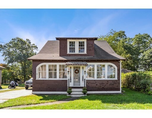 Property Photo: 118 Elm St MA 01844