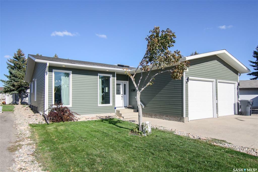 98 Matheson Crescent  Yorkton SK S3N3M3 photo
