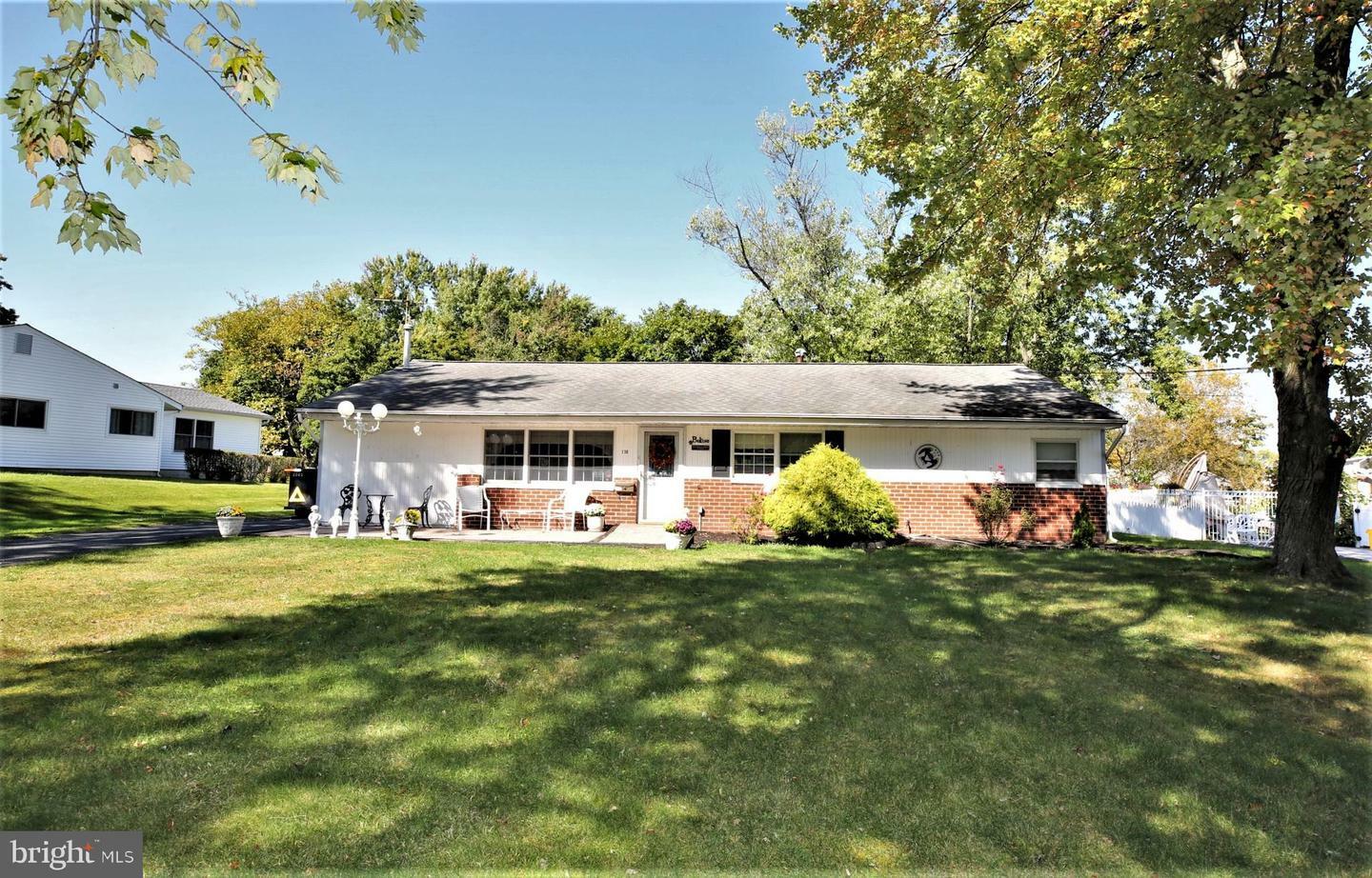 Property Photo:  138 Kendall Road  NJ 08824 