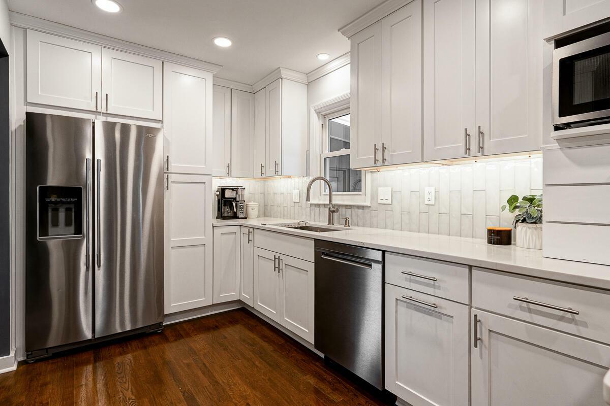 Property Photo: 270 Village Drive OH 43214