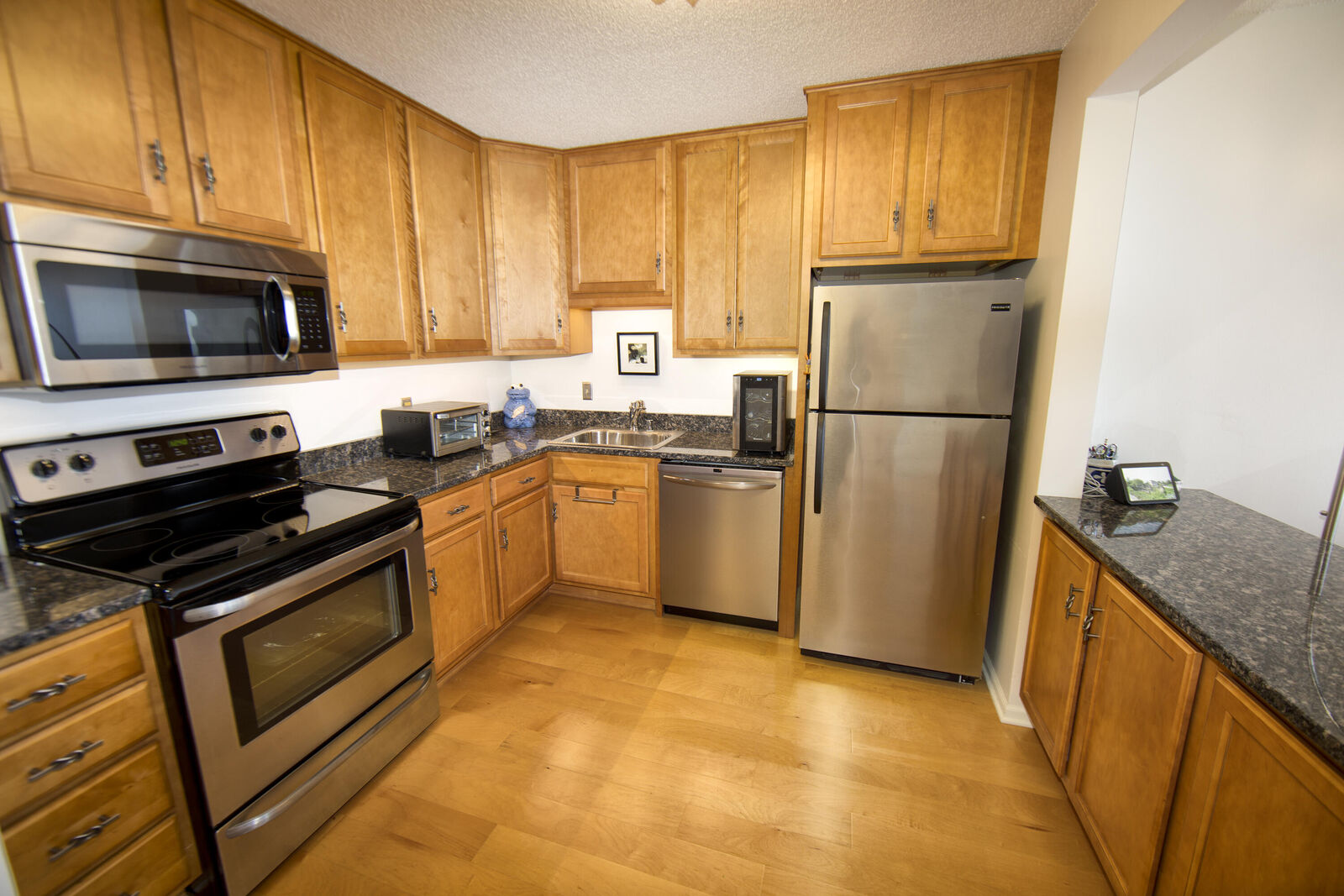 Property Photo:  1660 N Prospect Ave 612  WI 53202 