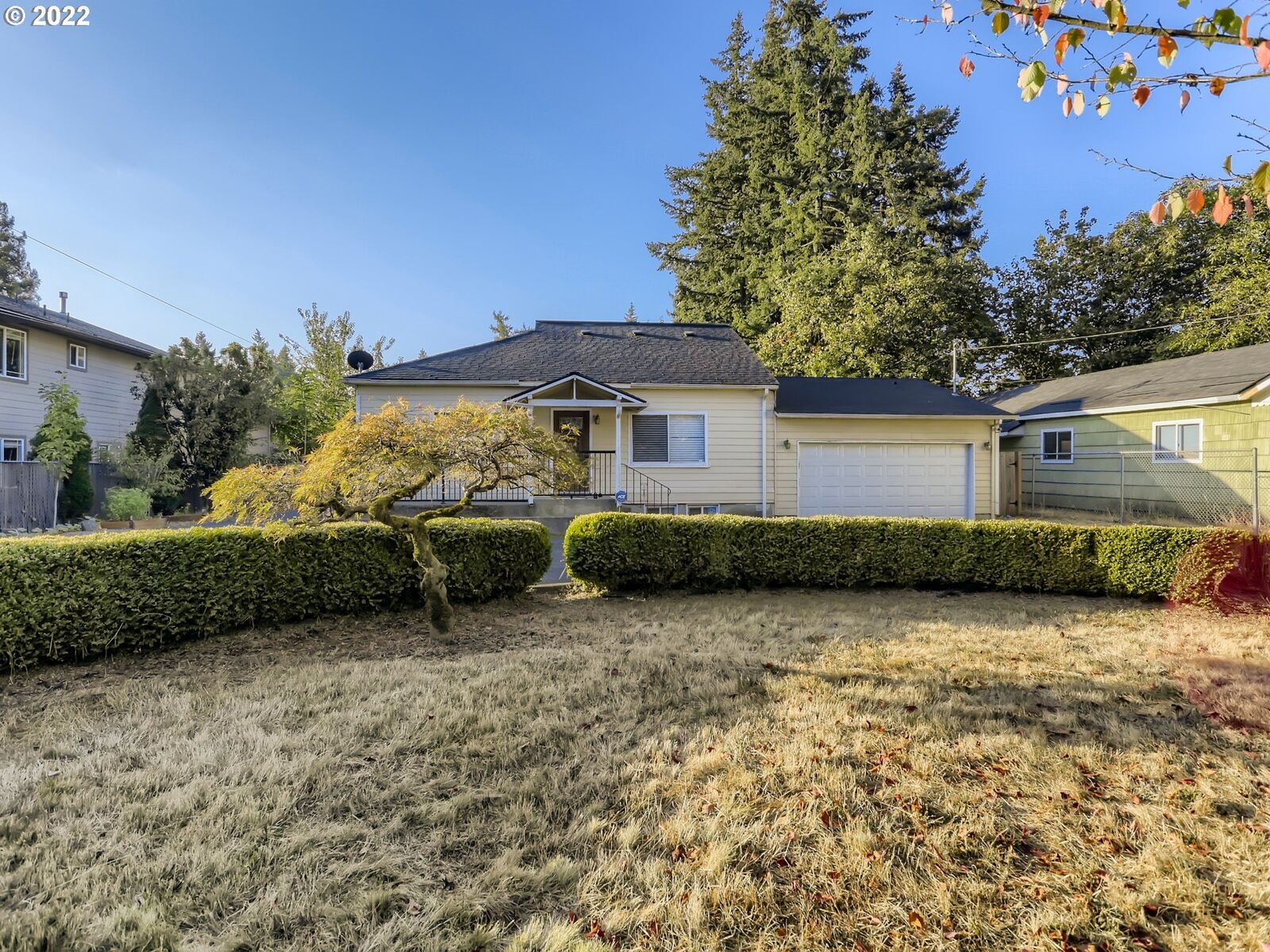 Property Photo:  12720 SE Mill St  OR 97233 