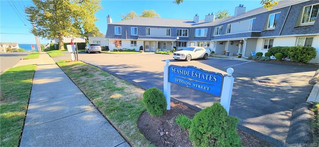 Property Photo:  18 Chapel Street E  CT 06460 