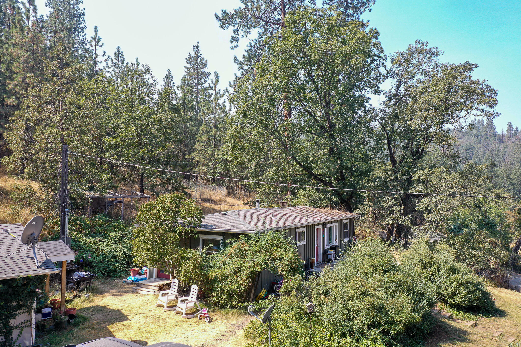 Property Photo: 7770 Griffin Creek Road OR 97501