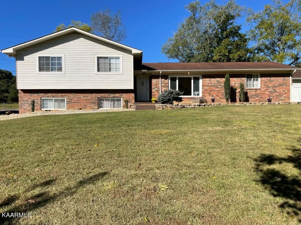 Property Photo: 198 Ailor Gap Rd TN 37807