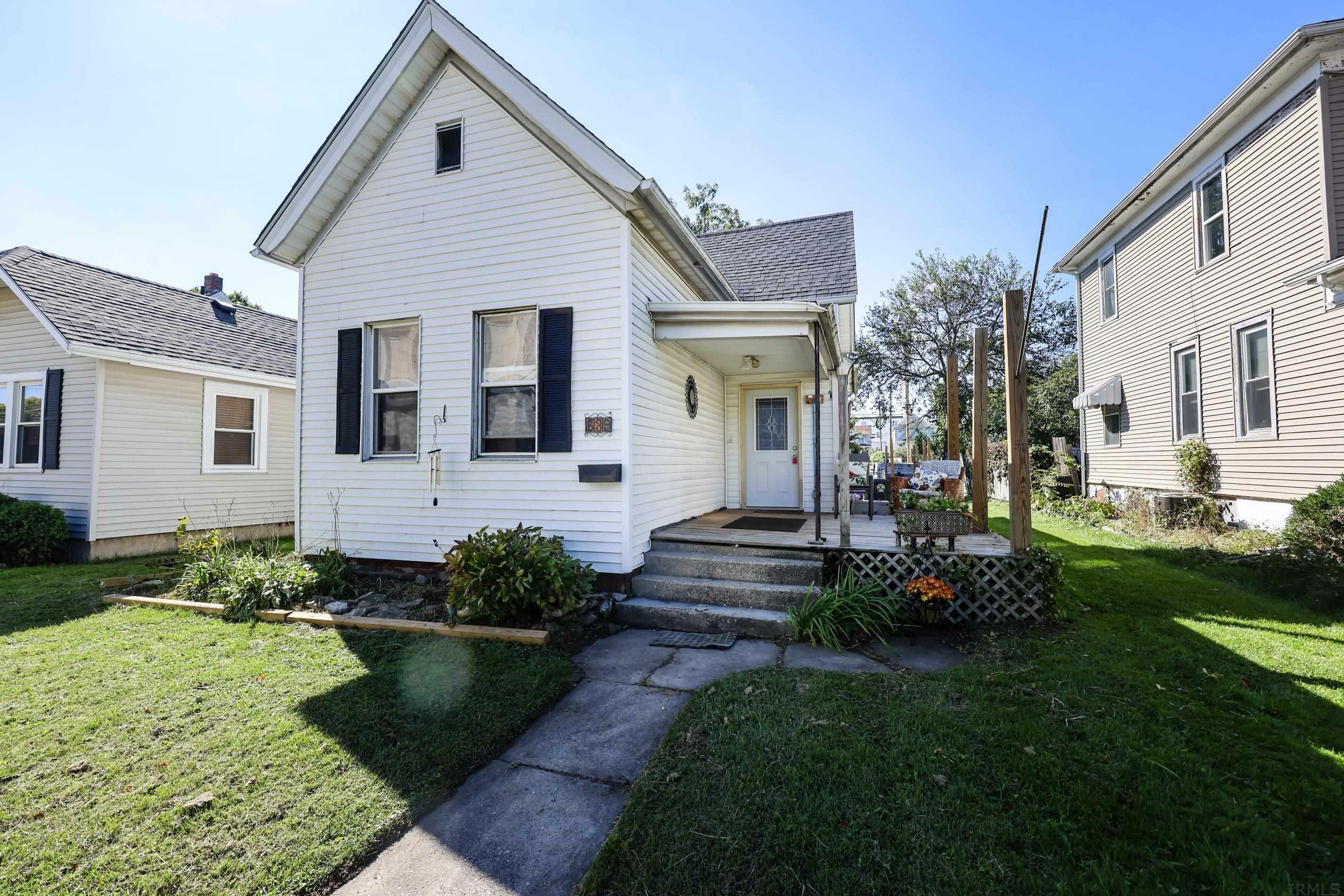 Property Photo:  639 Runnion Street  IN 46808 