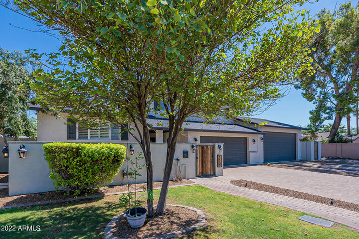 Property Photo: 6413 N 85th Street AZ 85250