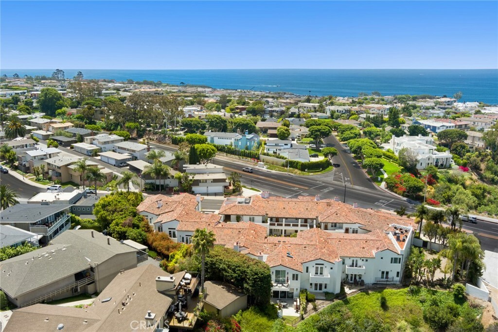 Property Photo: 401 Seaward Road 2 CA 92625