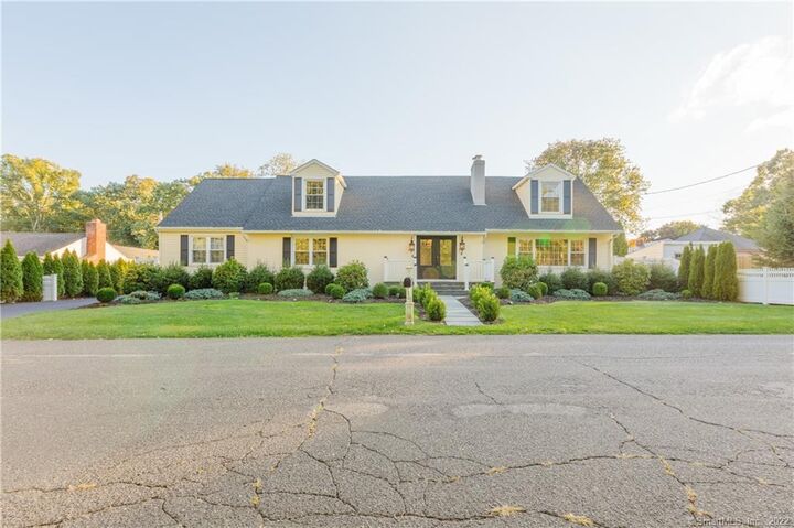8 Stella Street  Trumbull CT 06611 photo