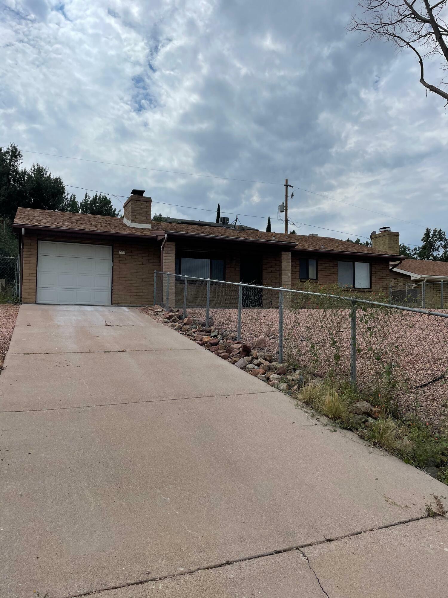 111 E Pine Street  Payson AZ 85541 photo