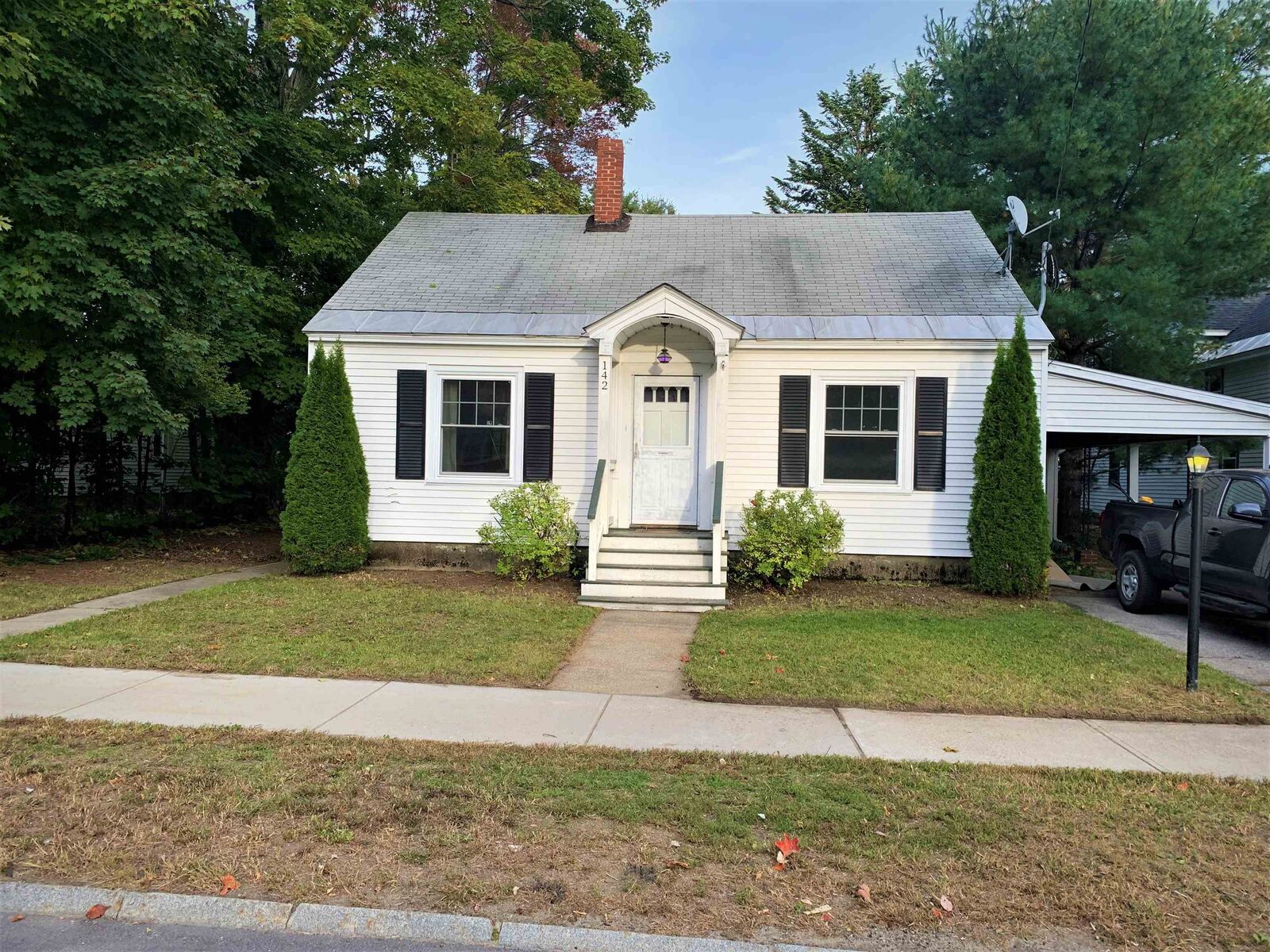 Property Photo: 142 Charles Street NH 03867