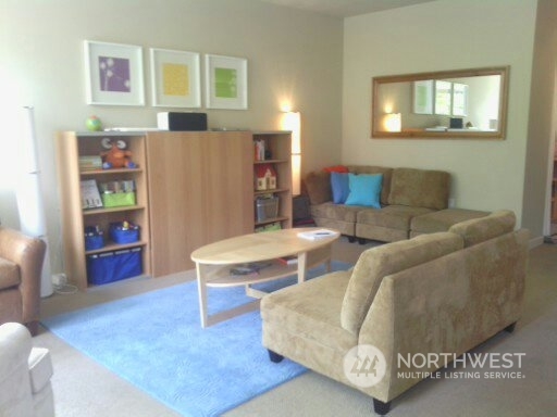 Property Photo: 190 Harbor Square Loop NE C131 WA 98110