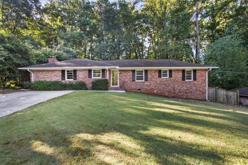 Property Photo:  1739 Remington Road  GA 30341 