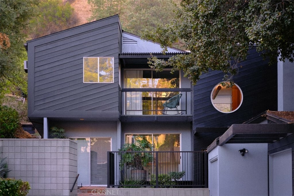 1236 E Elmwood Avenue  Burbank CA 91501 photo
