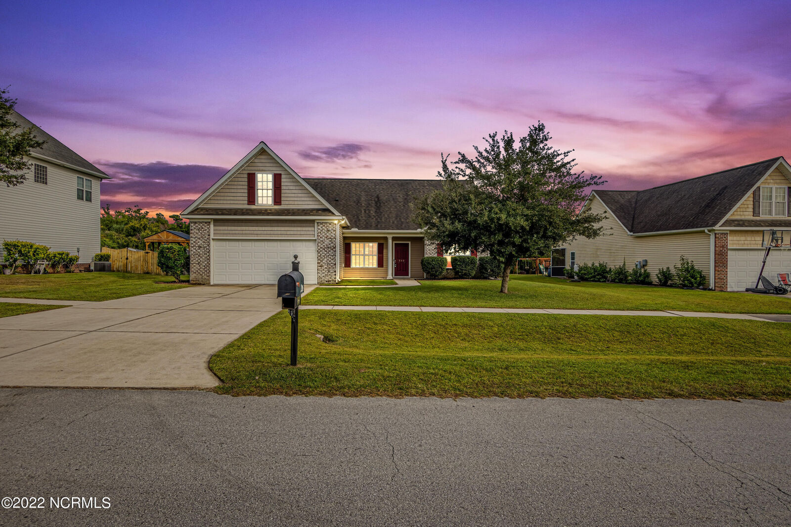 Property Photo: 208 Emerald Ridge Road NC 28546