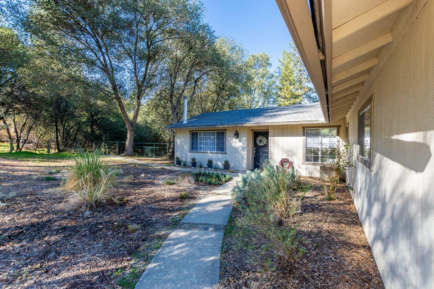 Property Photo:  50047 Hangtree Lane  CA 93644 