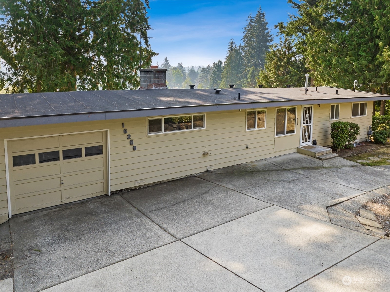 Property Photo:  16209 Lake Hills Boulevard  WA 98008 