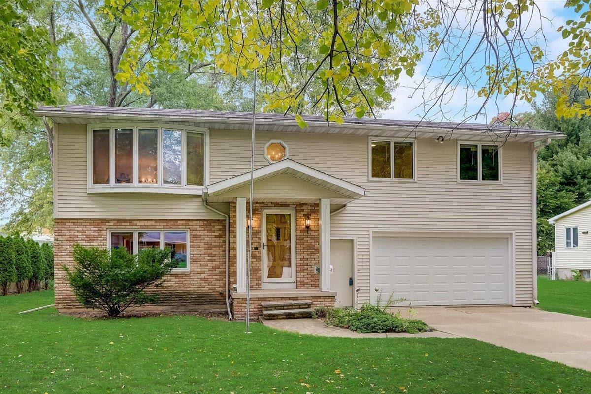 Property Photo:  6215 Roselawn Ave  WI 53716 
