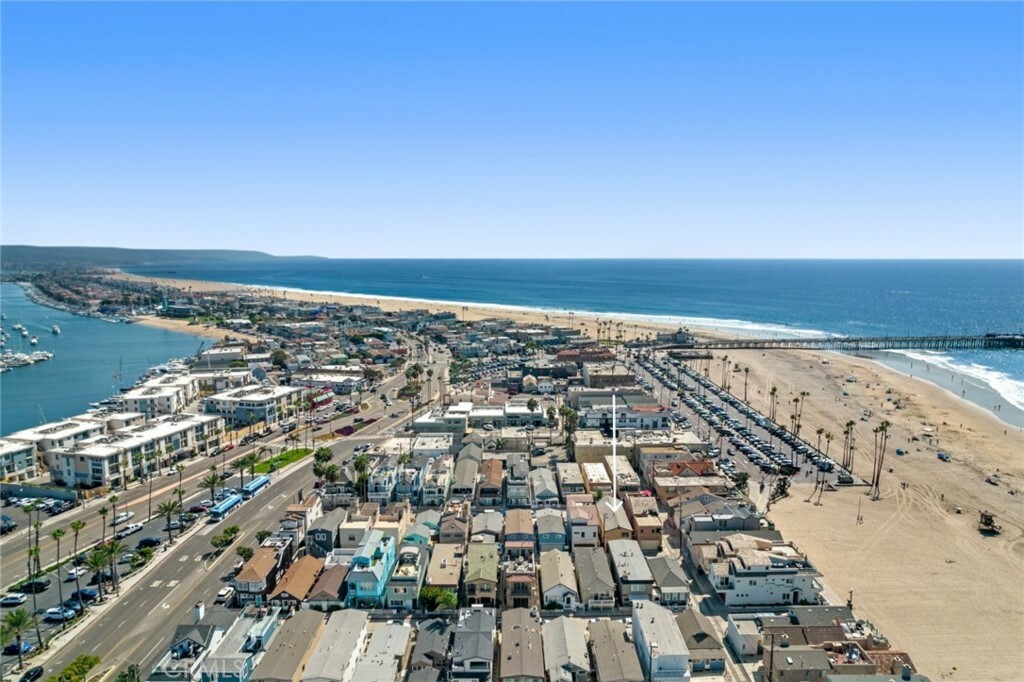 Property Photo: 109 24th Street CA 92663