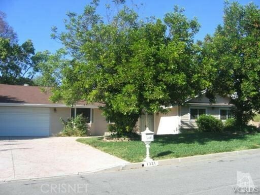 Property Photo:  1321 Calle Pimiento  CA 91360 