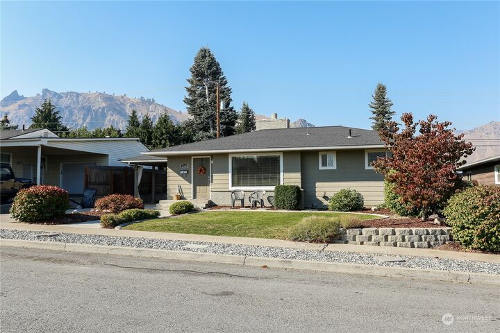 1104 Rosewood Avenue  Wenatchee WA 98801 photo