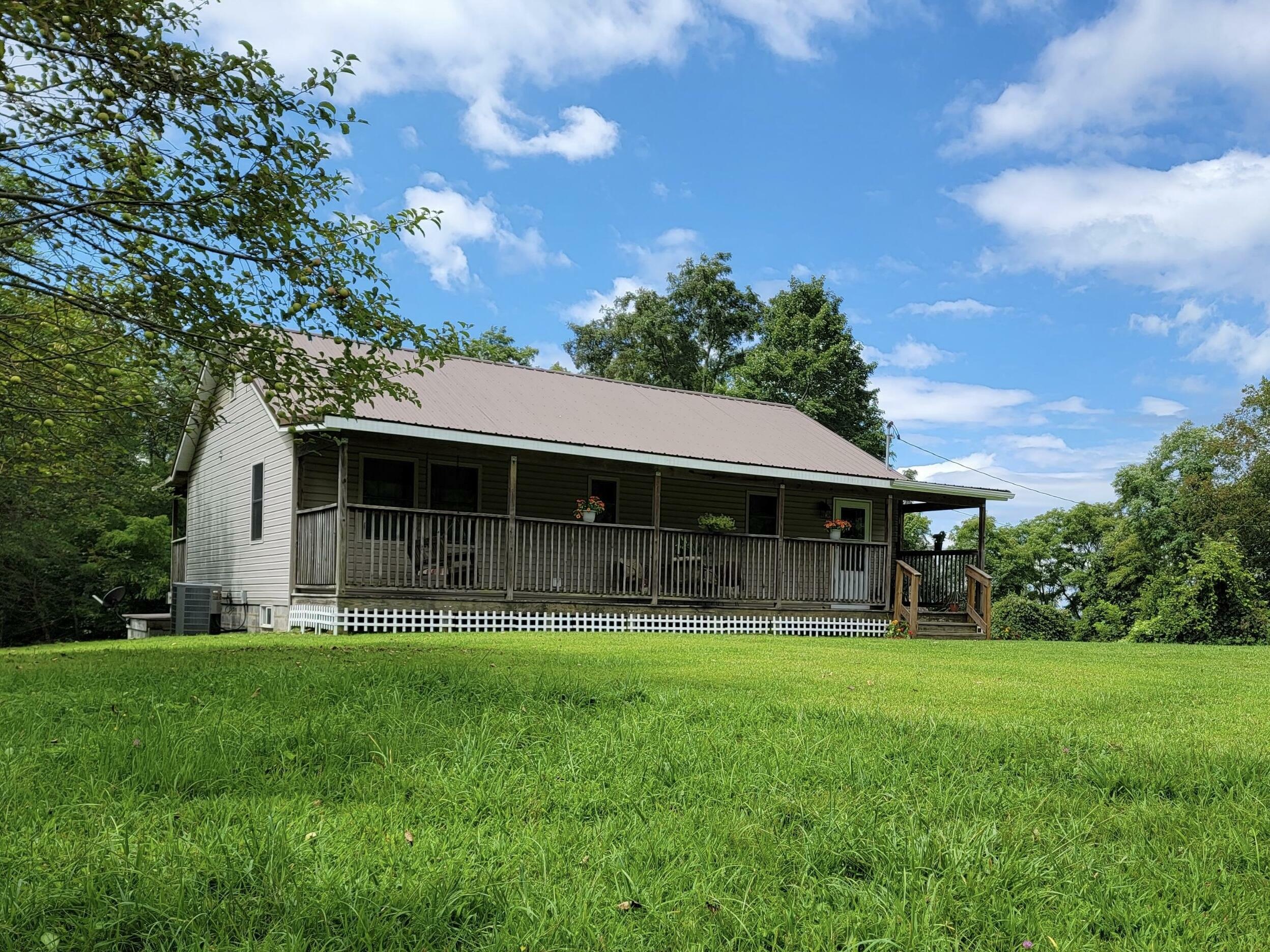 Property Photo:  200 Hill Ridge Lane  WV 25984 