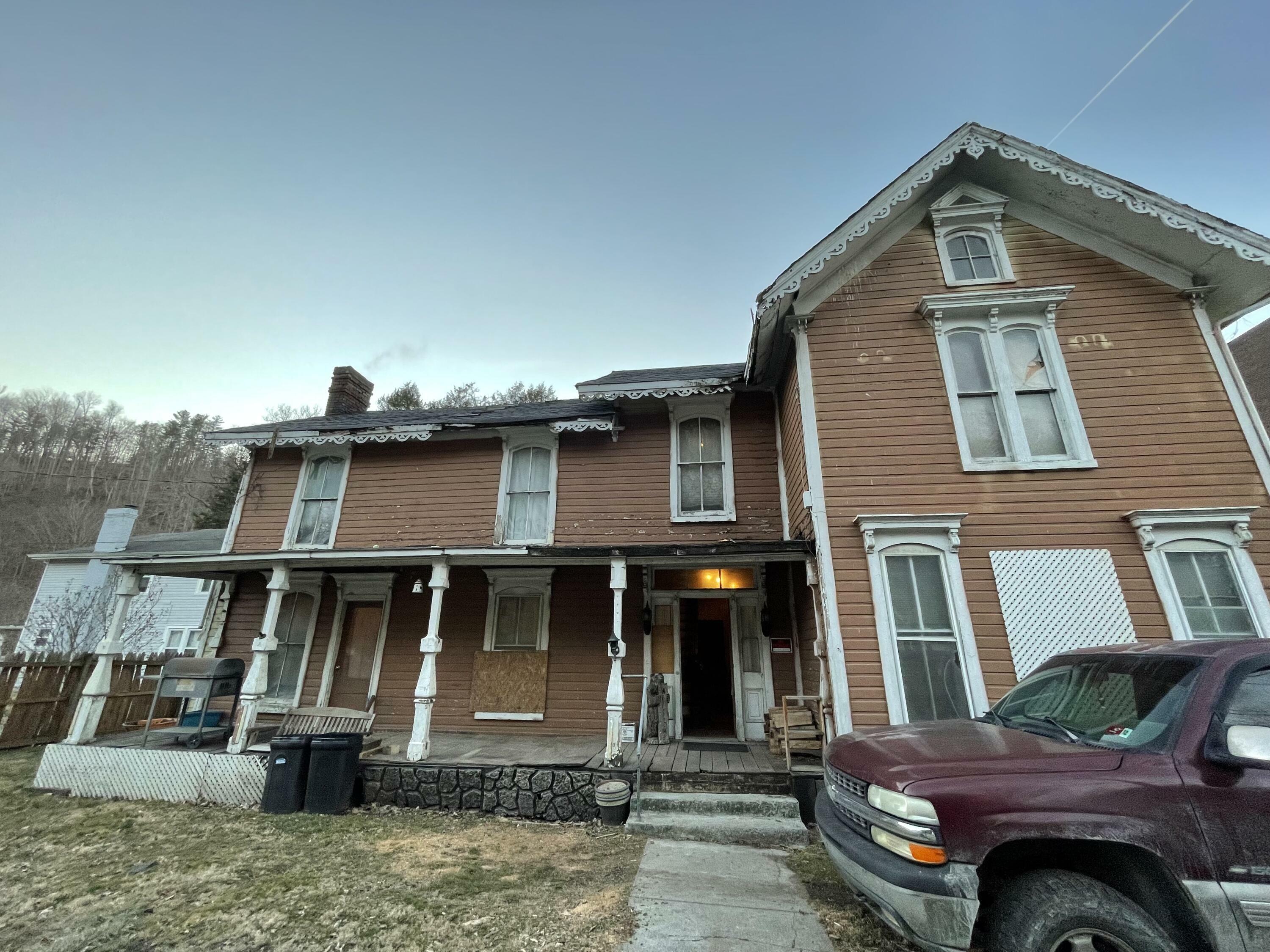 Property Photo:  267 S Monroe St  WV 24910 