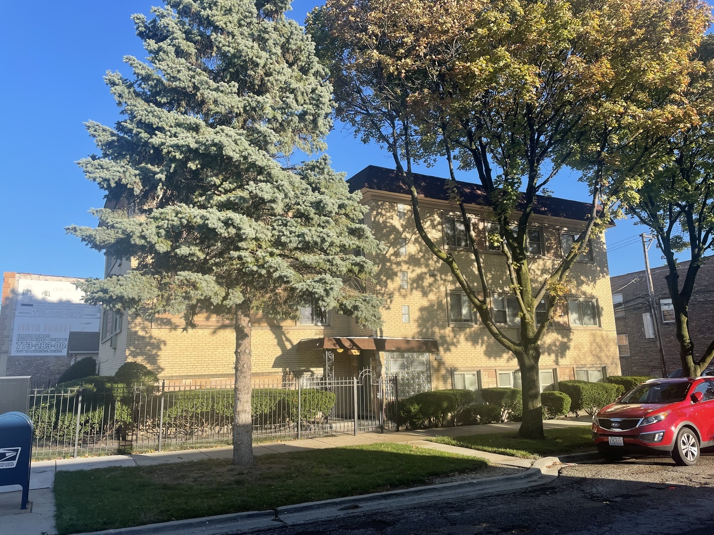 Property Photo:  4757 N Keeler Avenue 302  IL 60630 