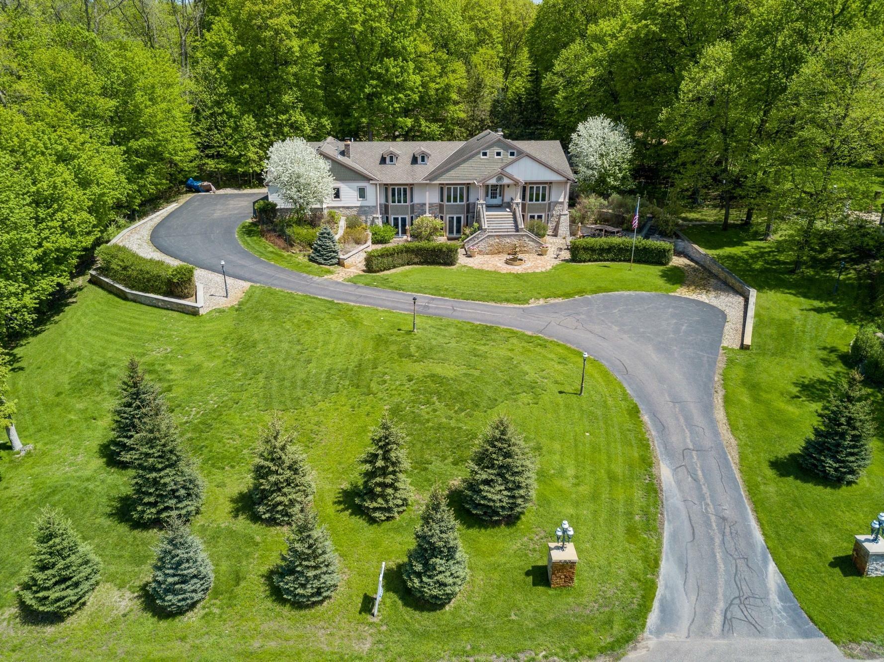 Property Photo: 500 Oxford Road MN 55356