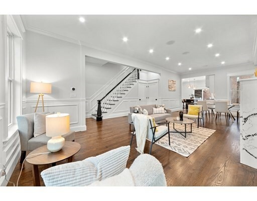 Property Photo:  534 E 4th St  MA 02127 