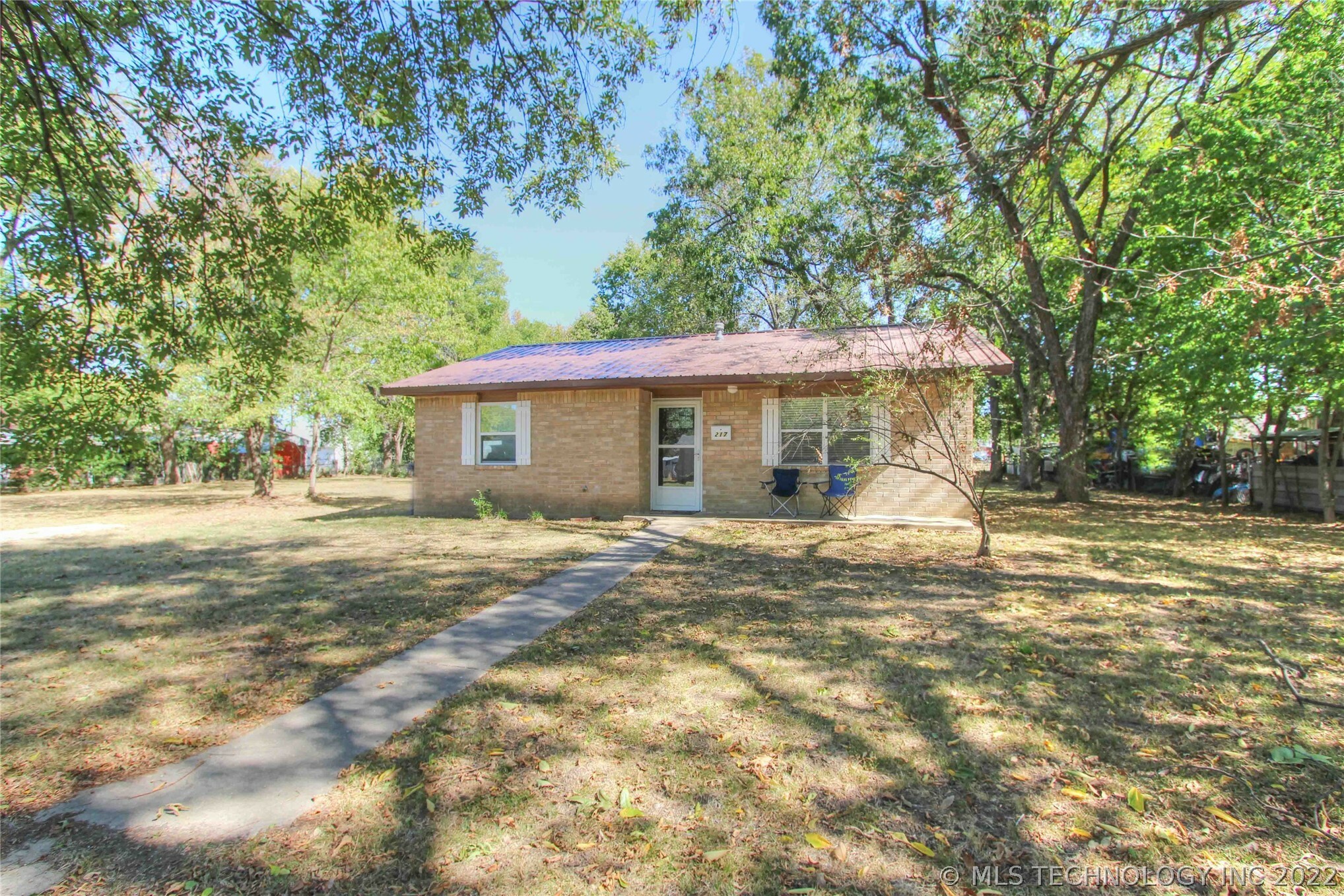 Property Photo:  217 S Sycamore  OK 74048 