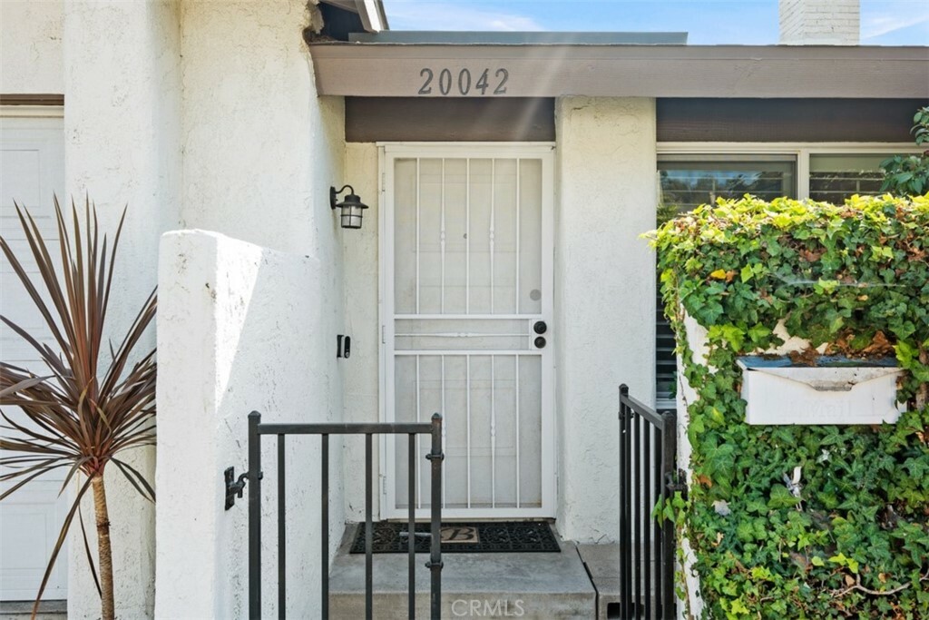 Property Photo:  20042 Leafwood Court 71  CA 92886 