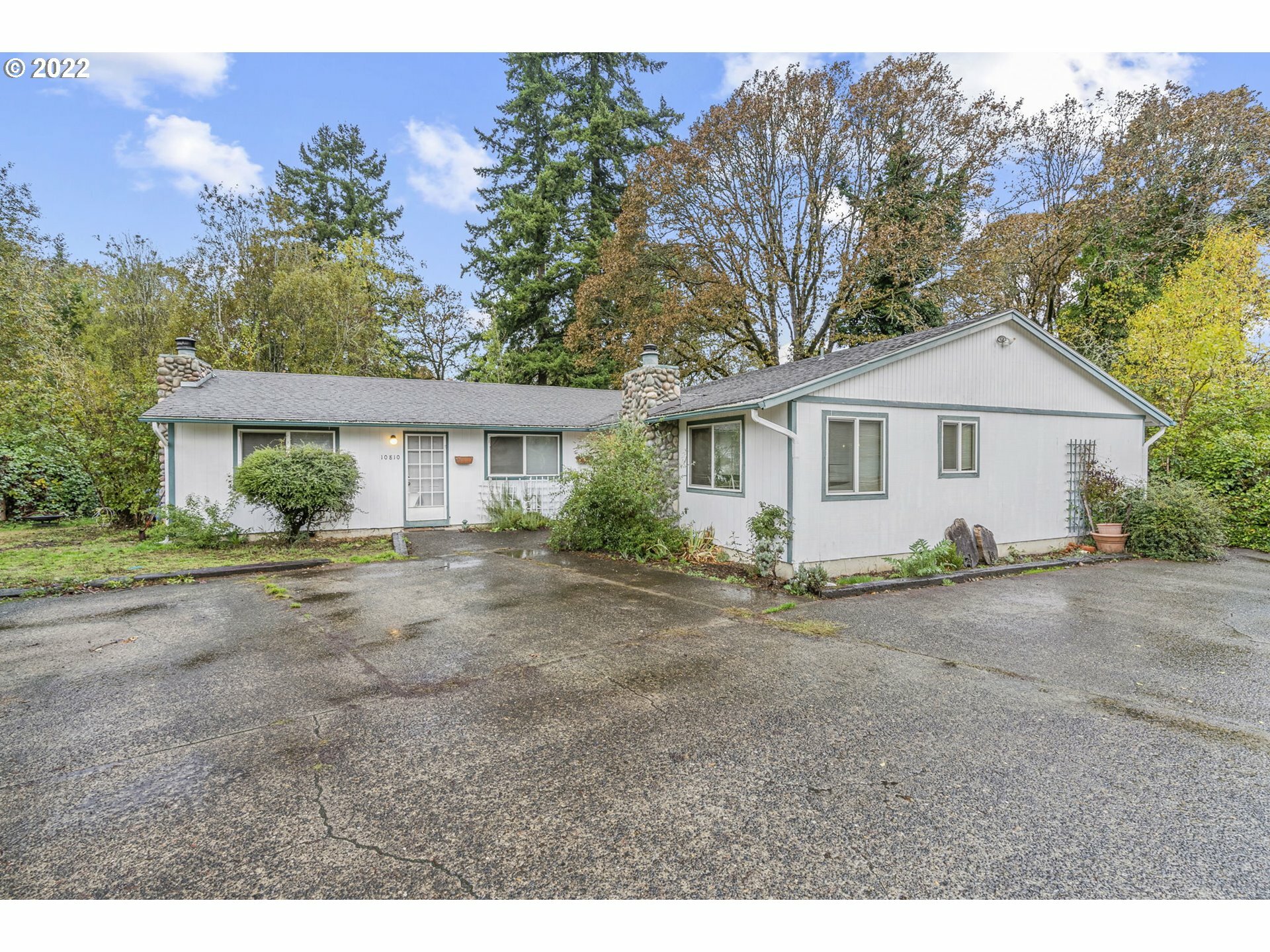 Property Photo:  10810 NE 48th Cir  WA 98682 