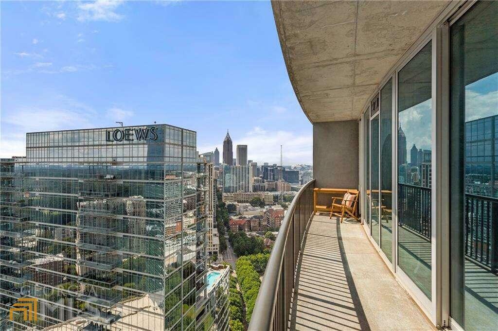 Property Photo: 1080 Peachtree Street NE 3304 GA 30309