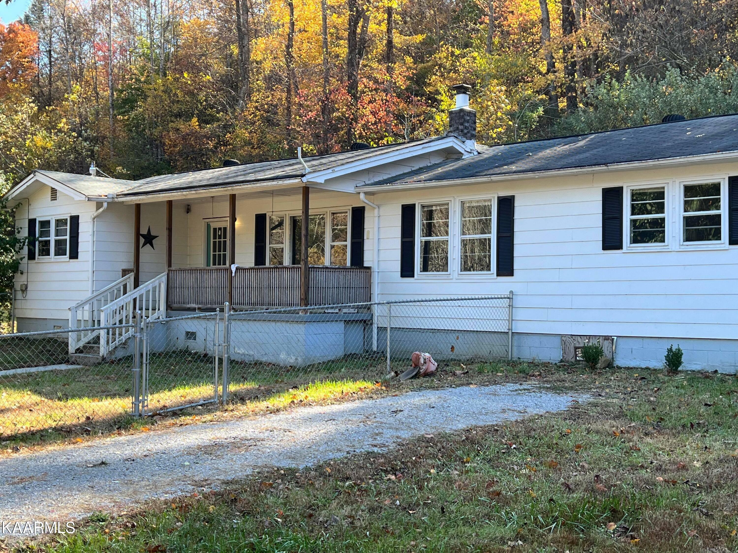 Property Photo:  1360 Davis Creek Rd  TN 37729 