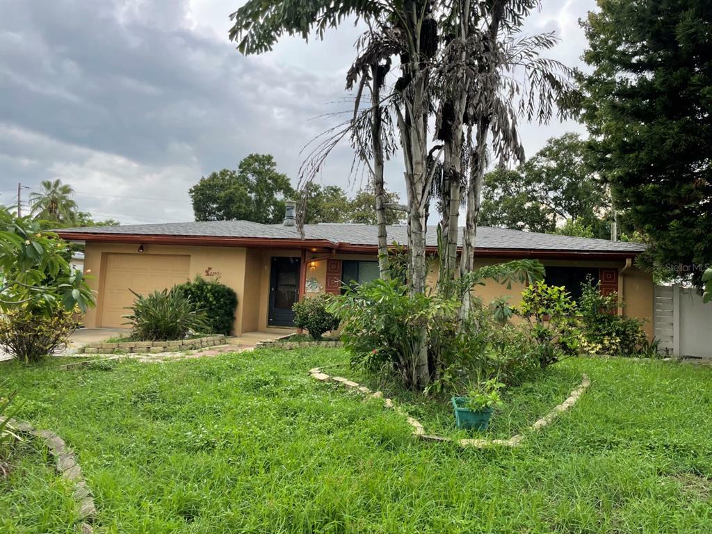 Property Photo:  2205 Arlington Place  FL 33765 