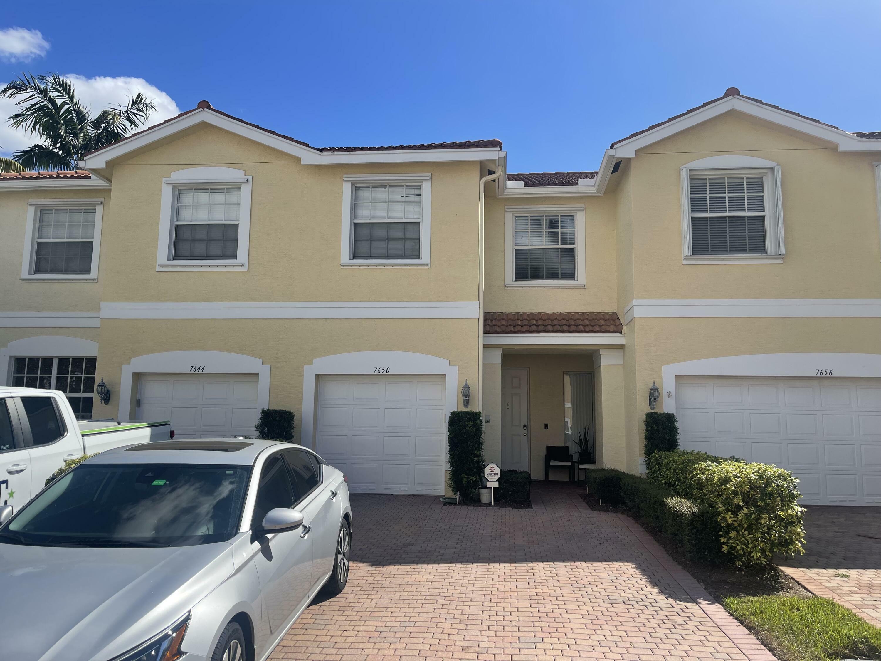 Property Photo:  7650 Spatterdock Drive  FL 33437 