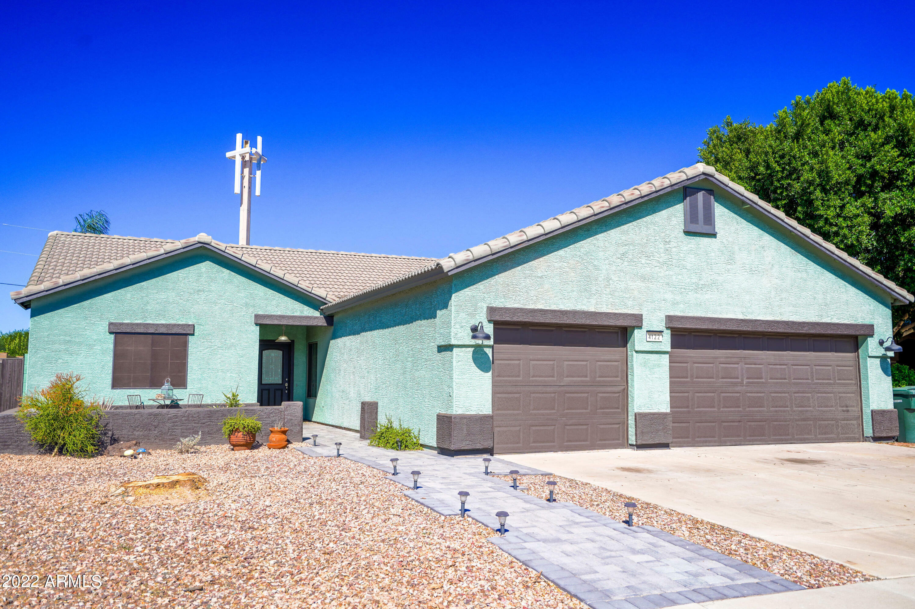 Property Photo:  4122 W Yukon Drive  AZ 85308 