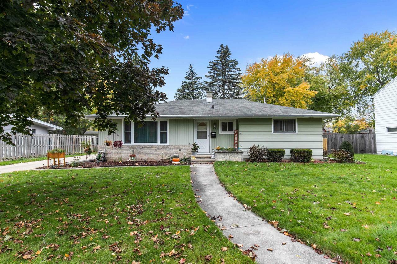 Property Photo:  230 Berkeley Street  WI 54956 