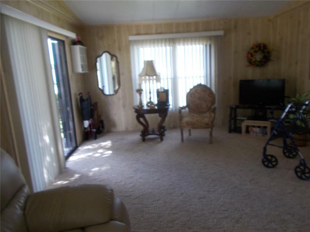 Property Photo:  205 48th Avenue W  FL 34207 