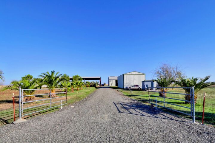 30756 County Rd 15B  Zamora CA 95698 photo