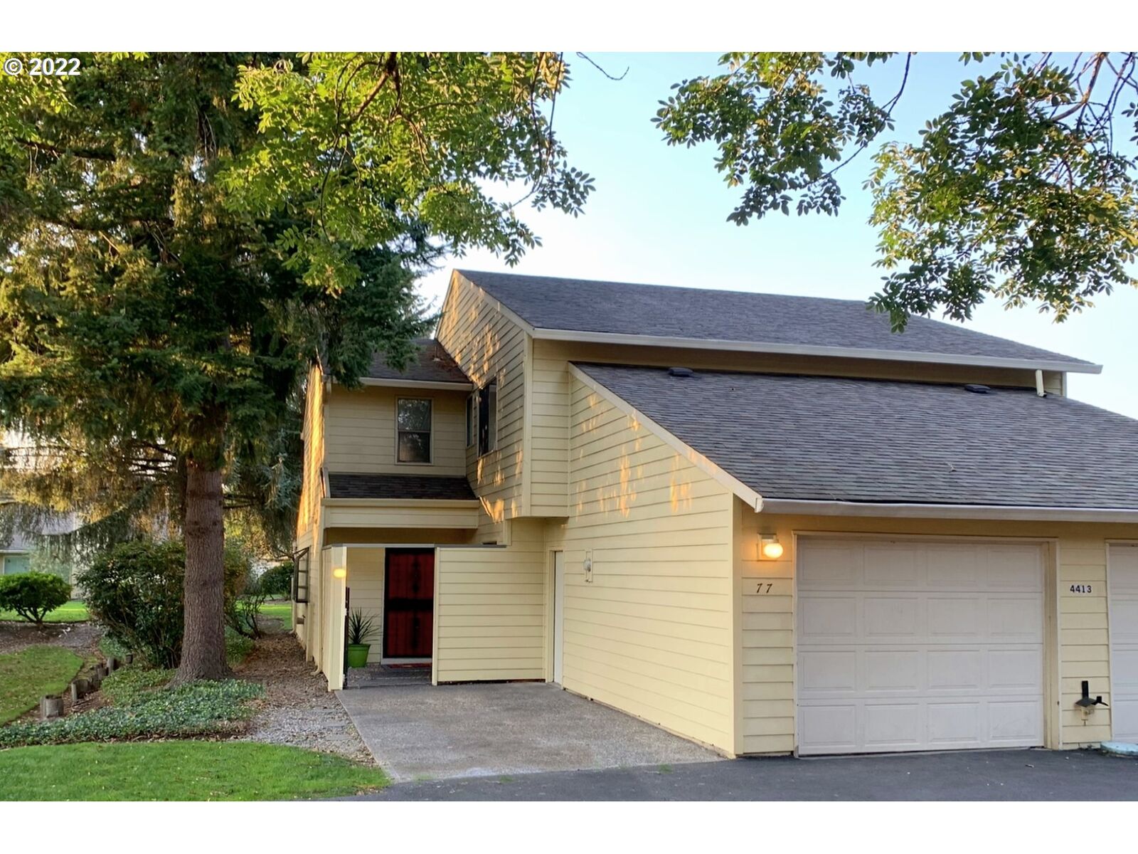 Property Photo: 4413 NE Plains Way 77 WA 98662