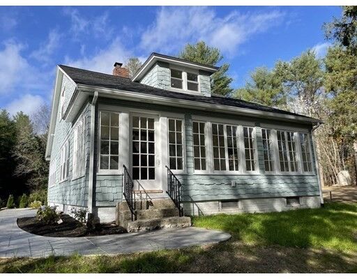 Property Photo:  173 Oak St  MA 02035 