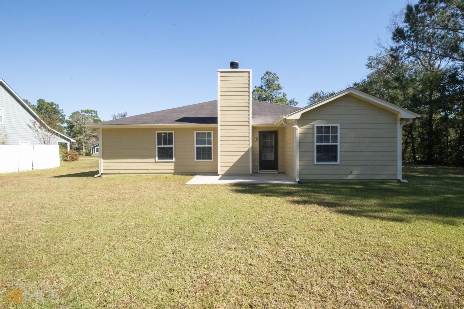 Property Photo:  11 N Deals Circle  GA 31569 